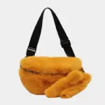 Bolsa tipo pochete em pele sintética